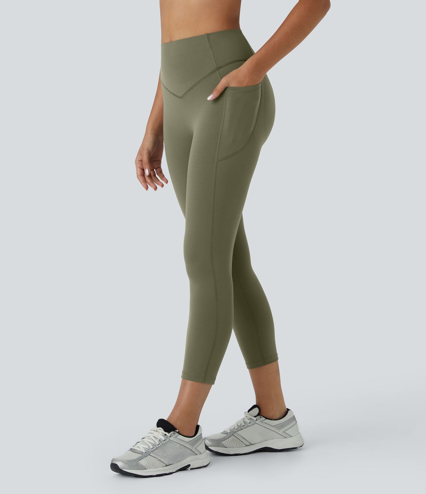 Legging corsaire d'entraînement gainant galbant taille haute avec effet scrunch et poches Halara UltraSculpt™