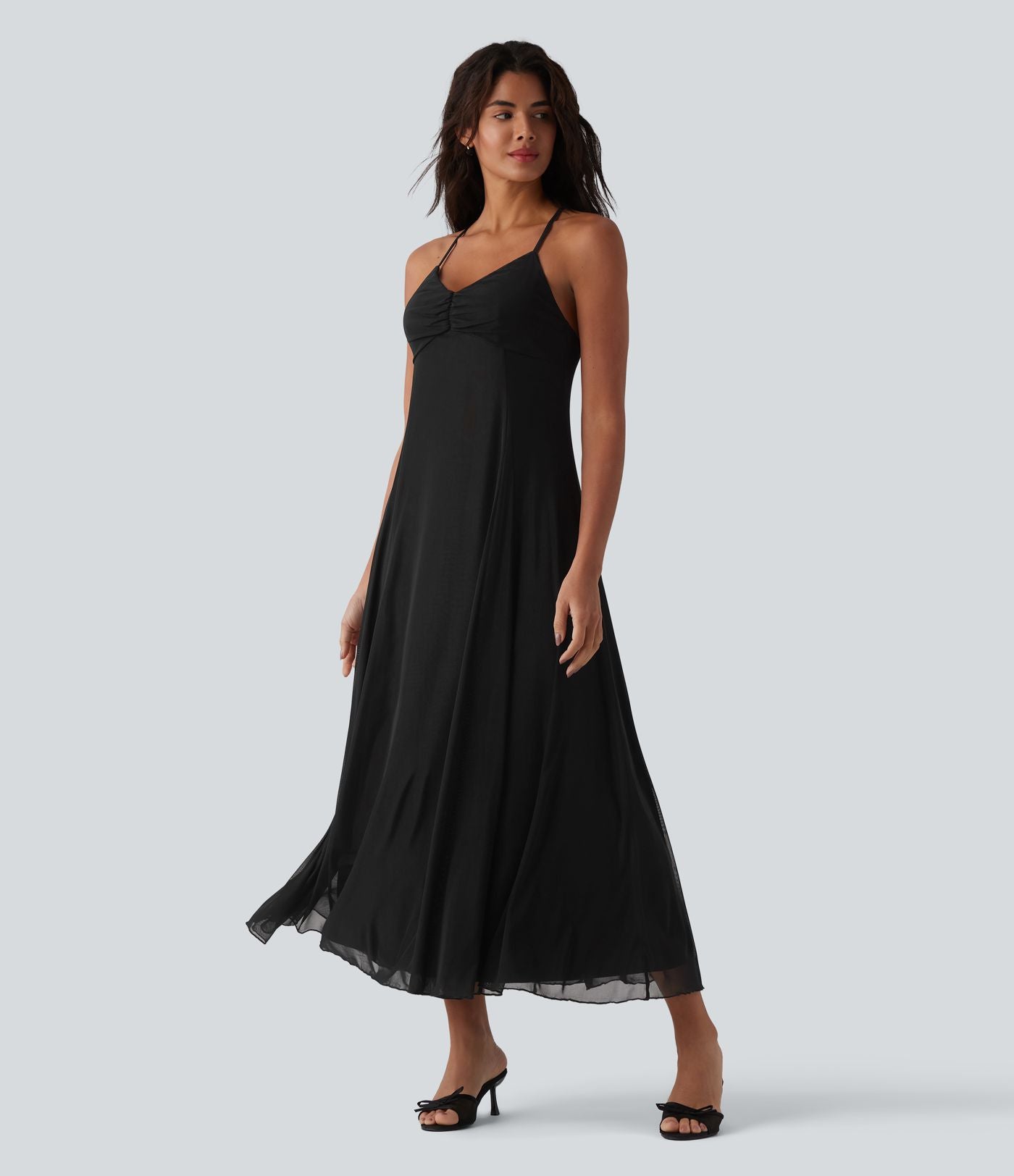 Robe longue fluide dos croisé avec superposition mesh pour demoiselle d'honneur et invitée mariage