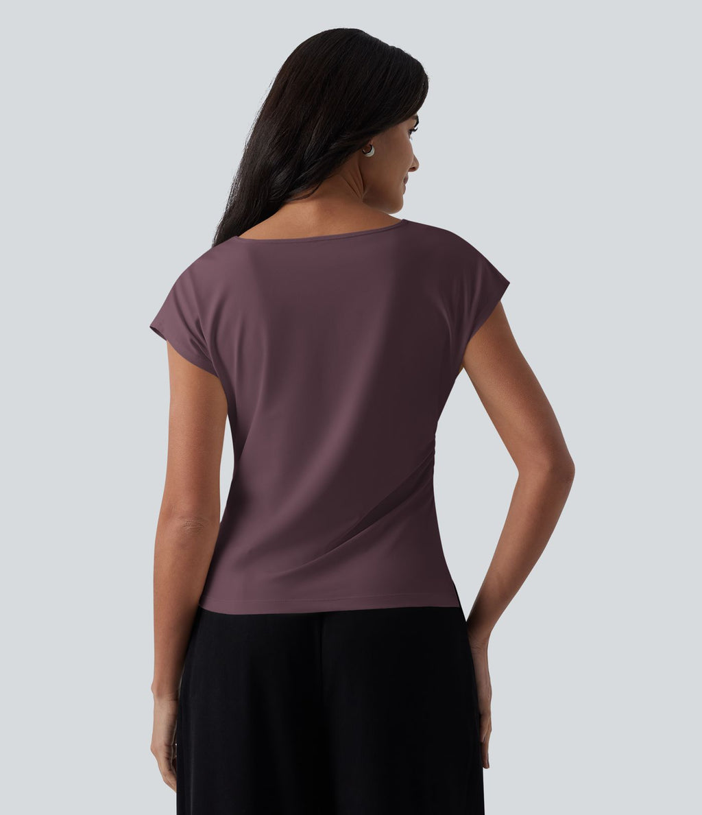 Blouse tailleur asymétrique col drapé manches courtes avec fronces et ourlet fendu