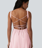 Robe fluide midi de villégiature sans manches, encolure carrée, dos nu croisé, fronces et soutien-gorge intégré