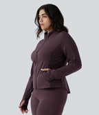 SoftlyZero™ Veste de randonnée grande taille ajustée zippée plissée à col montant avec passants pouces et poches - UPF50+