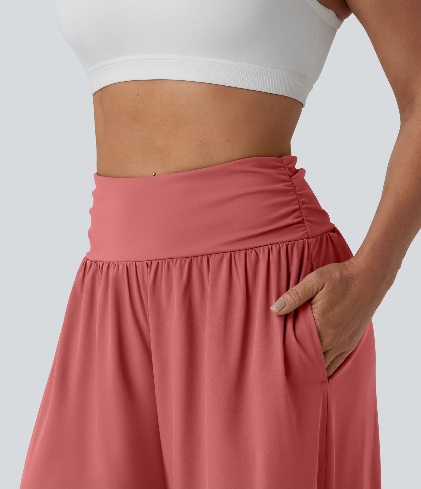 Pantalon fluide Breezeful™ taille haute à séchage rapide avec fronces, fente et poches