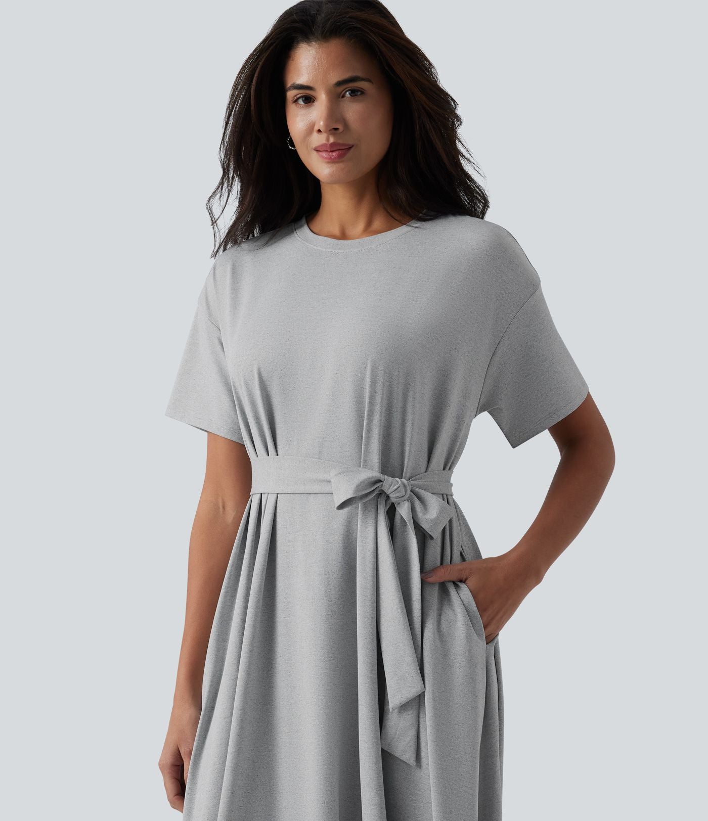 Robe T-shirt casual midi fluide col rond manches courtes avec ceinture et poches