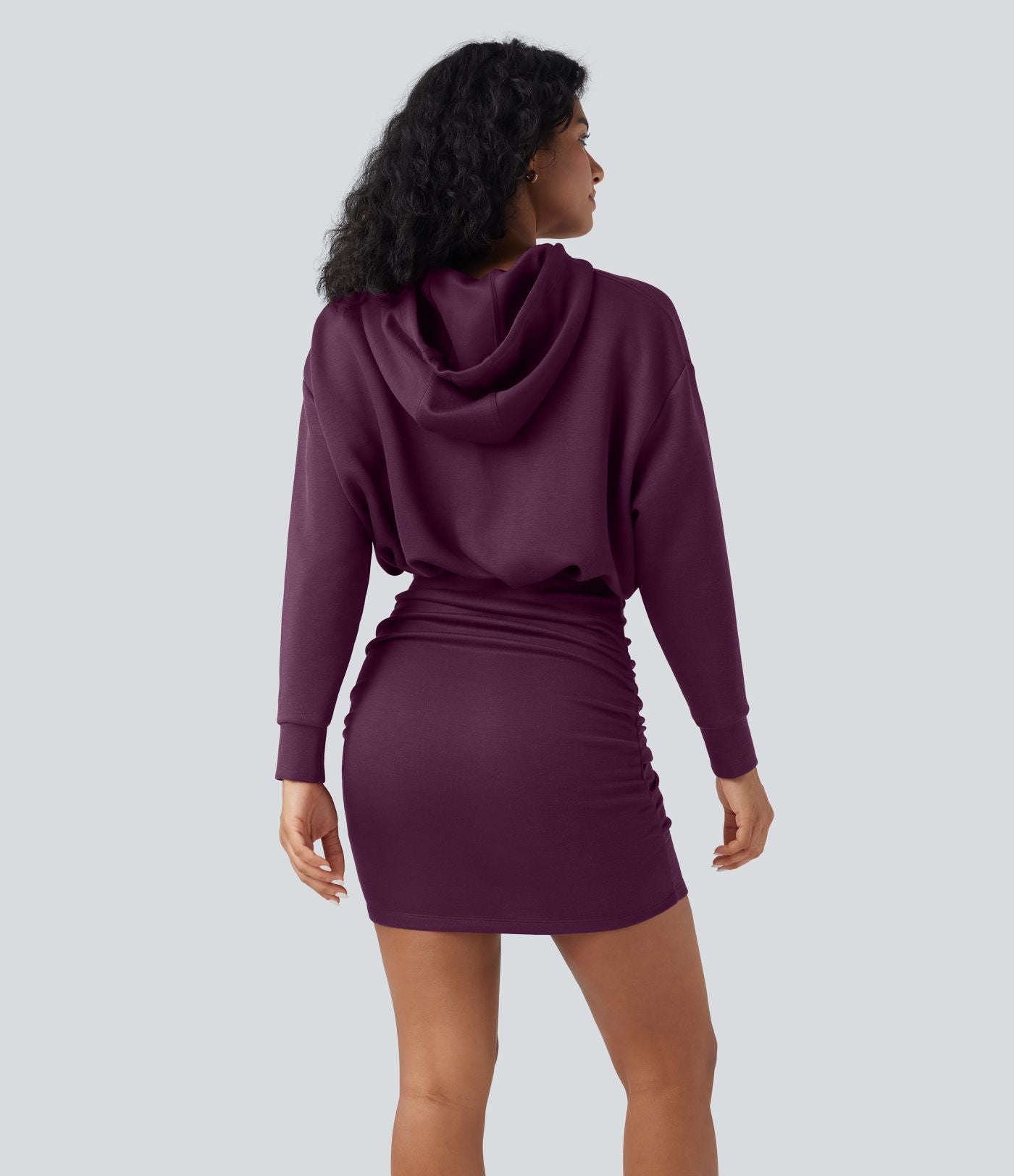 Robe décontractée SpacerTek™ mini à manches longues, effet froncé avec capuche