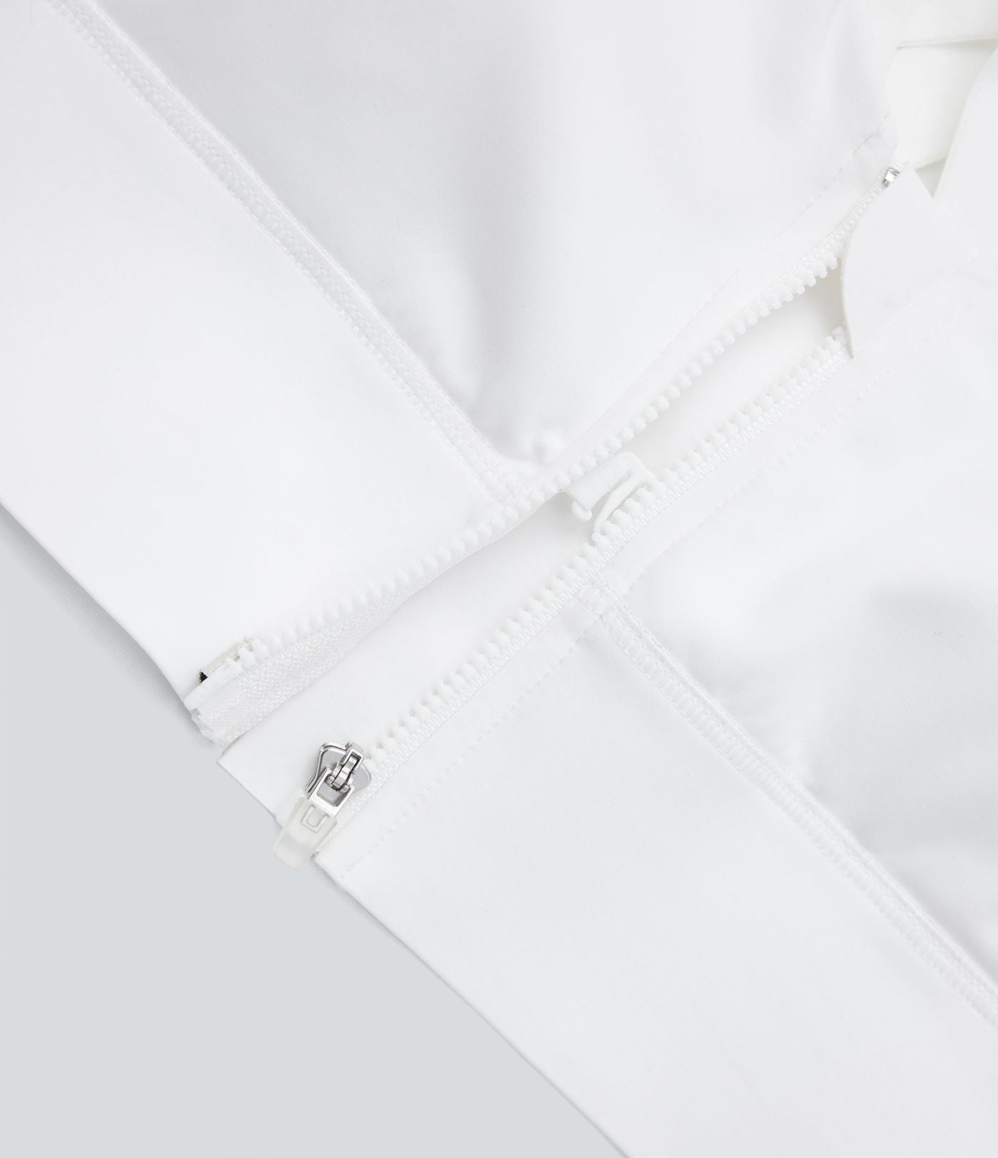 Brassière de sport course SpeedWave™ soutien intermédiaire push-up zip boucle réglable séchage rapide bonnets A-C