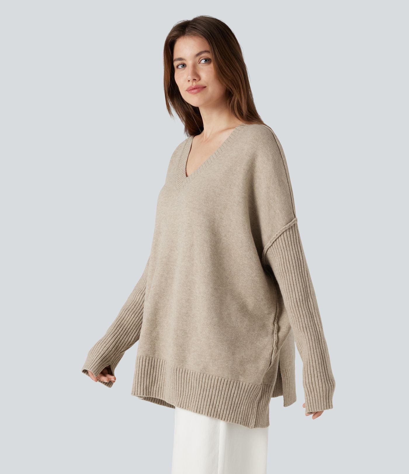 Pull col V manches raglan longues coupe décontractée