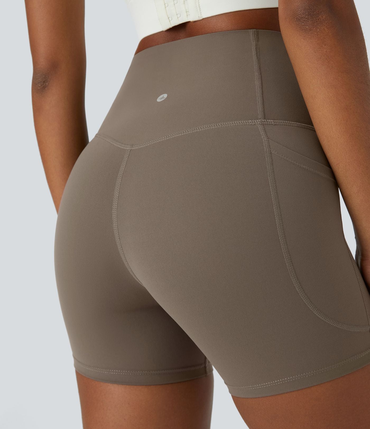 Short cycliste d'entraînement gainant taille haute UltraSculpt™ SoCinched à poches latérales 12,5 cm