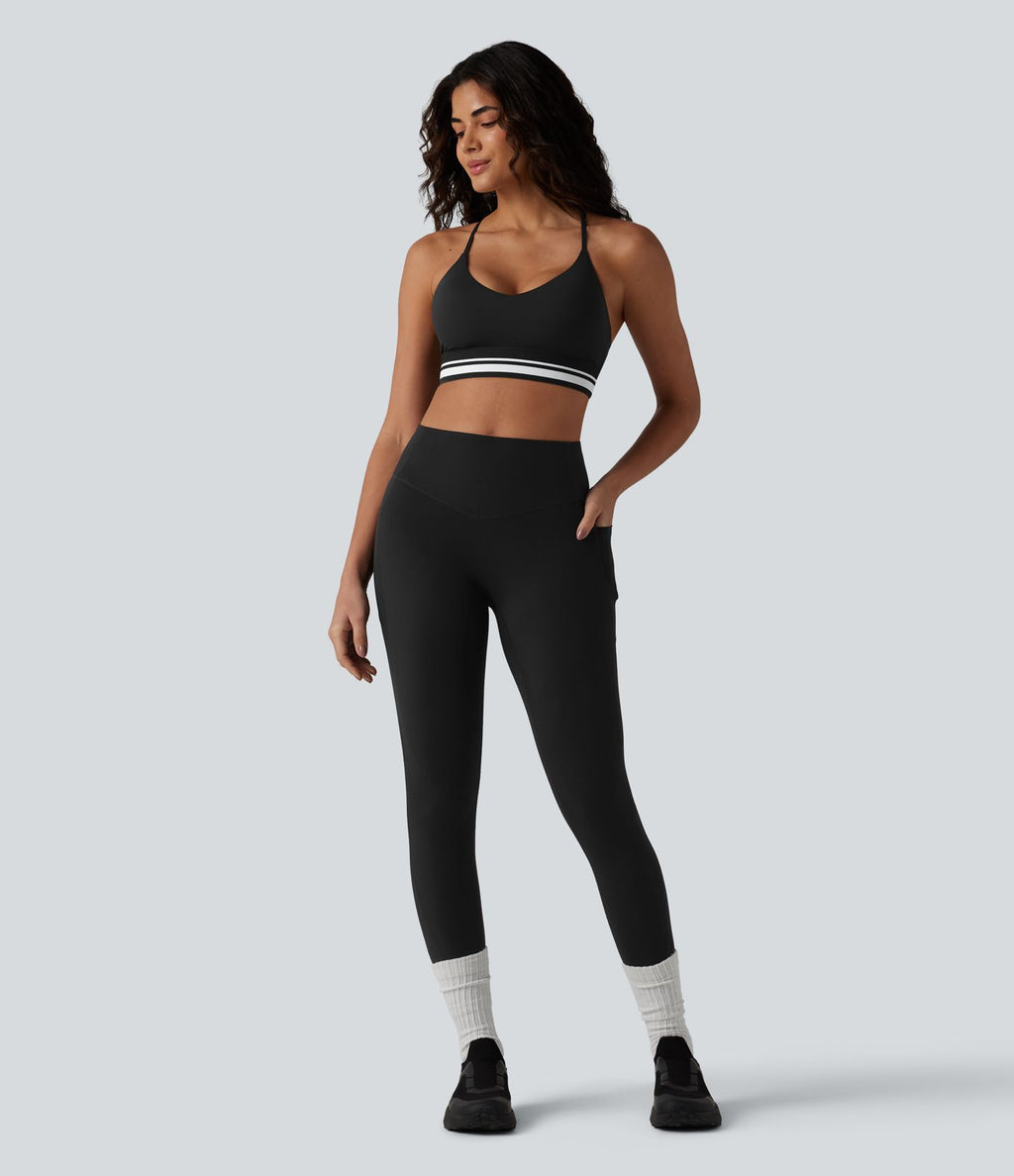 Brassière de sport SoftlyZero™ Plush à maintien léger, dos croisé ouvert, rayures color block et soutien intégré