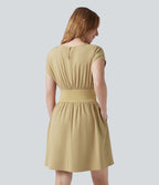 Robe de travail mini Breezeful™ manches chauve-souris courtes fluide séchage rapide avec poches latérales