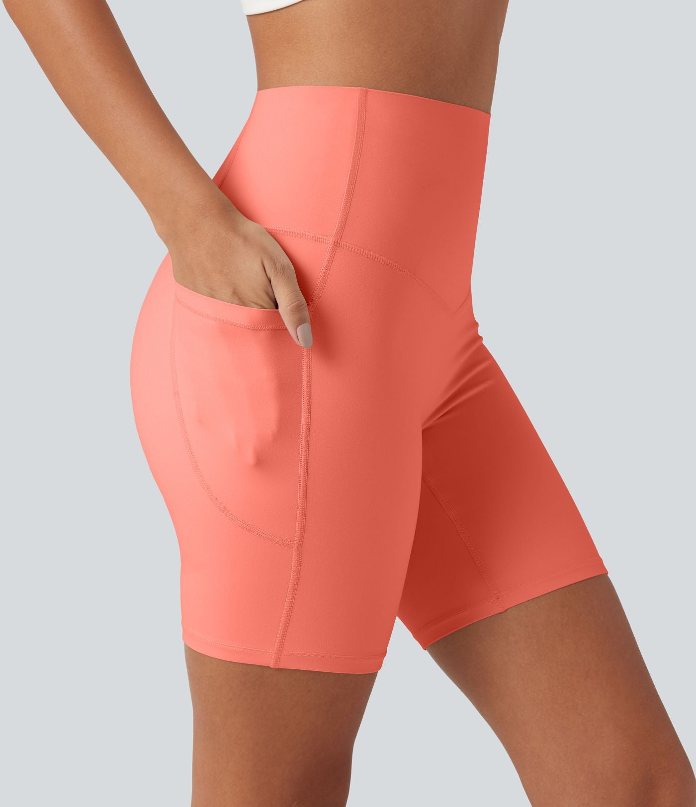 Short biker d’entraînement taille haute gainant Halara UltraSculpt™ avec poches, 18 cm