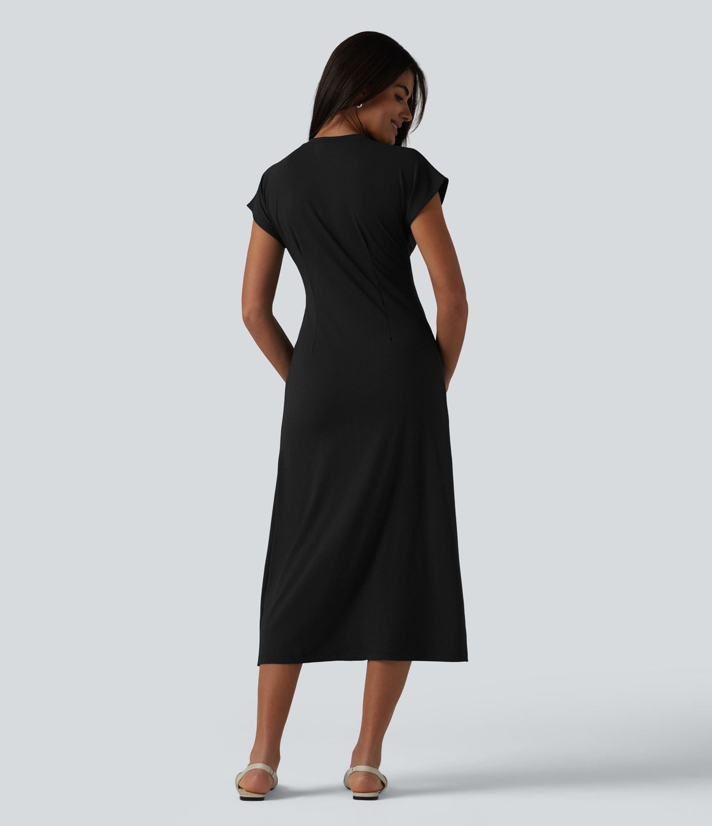 Robe de travail midi à col rond et manches courtes