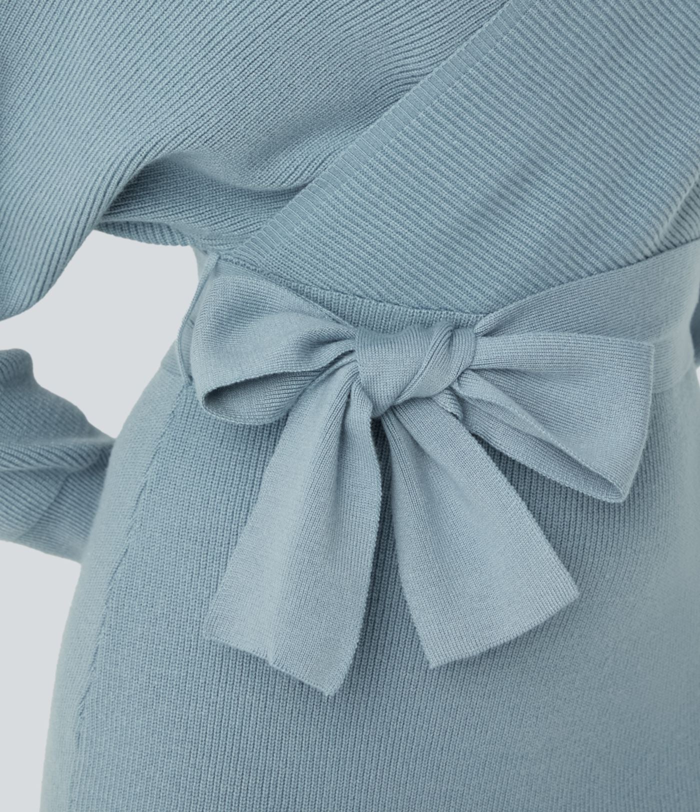 Robe-pull courte décontractée à col V croisé, manches chauve-souris longues et ceinture
