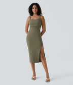 Robe midi laquée fendue, brassière intégrée, dos nu croisé
