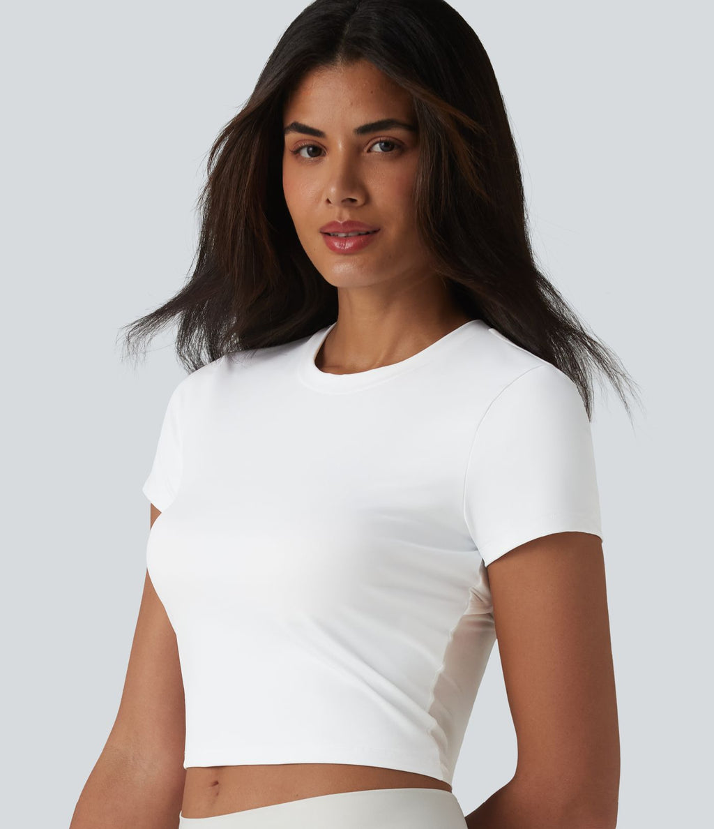 Haut de sport SoftlyZero™ Airy à col rond, manches courtes, dos échancré, mesh respirant à effet frais InstantCool, protection solaire UPF50+