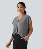 Blouse esprit bureau oversize défroissage facile, col V et manches courtes