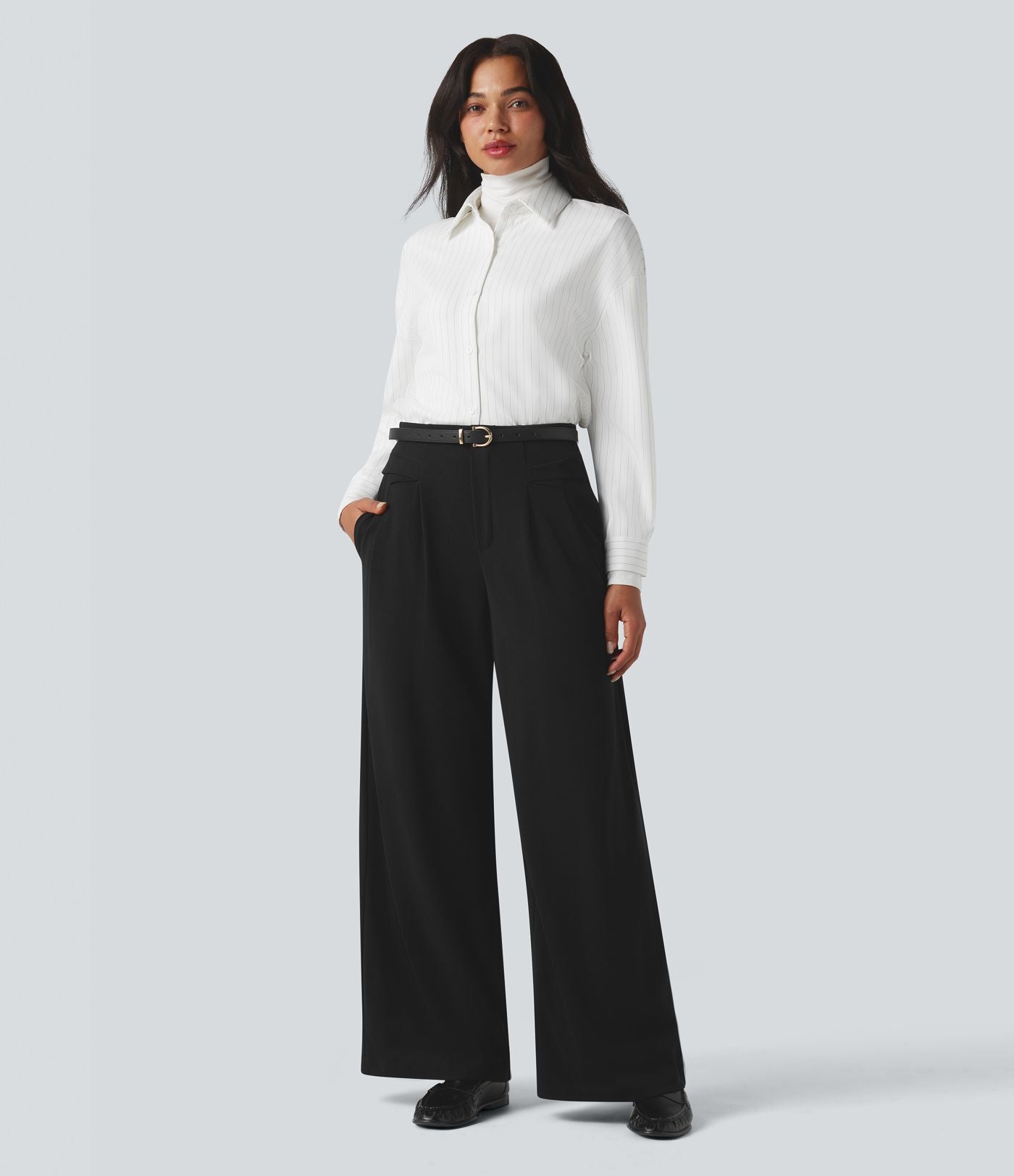 Pantalon tailleur ample taille haute en tissu gaufré avec poches Halara Flex™