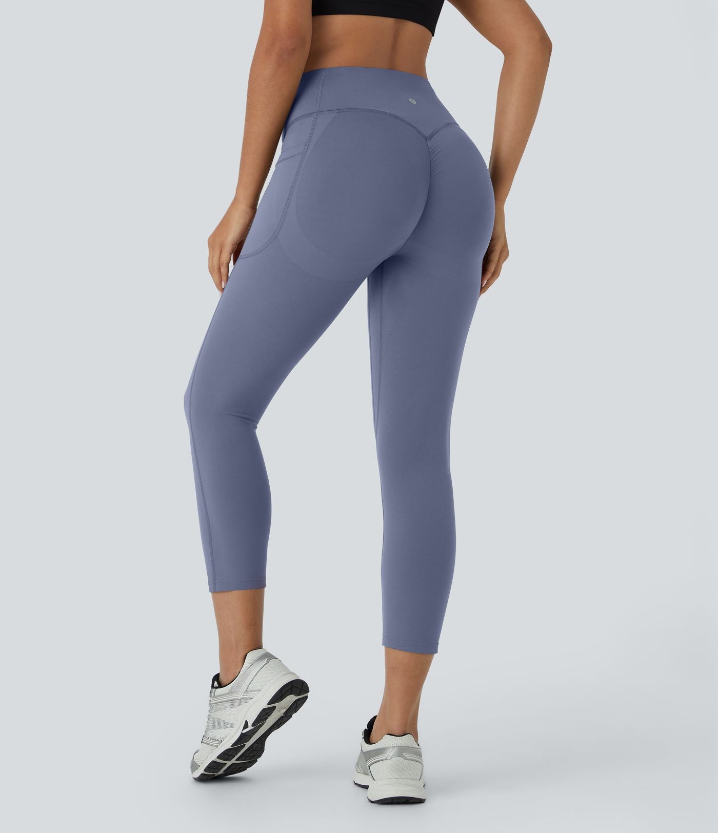 Legging corsaire d'entraînement gainant galbant taille haute avec effet scrunch et poches Halara UltraSculpt™