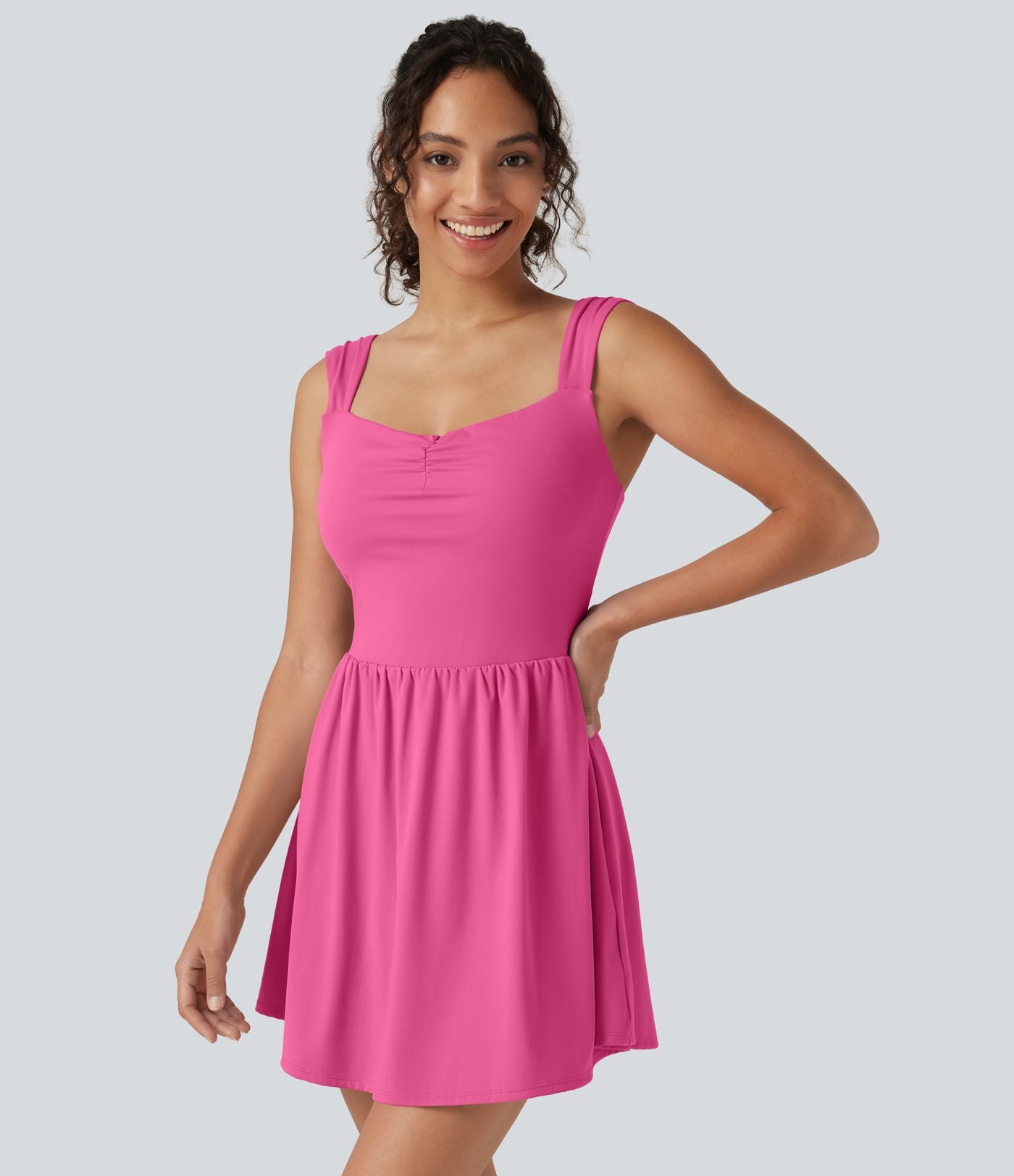 Robe-short mini SoftlyZero™ Plush à encolure cœur avec coussinets amovibles, poches et bonnets B à E, accès facile Easy Peasy