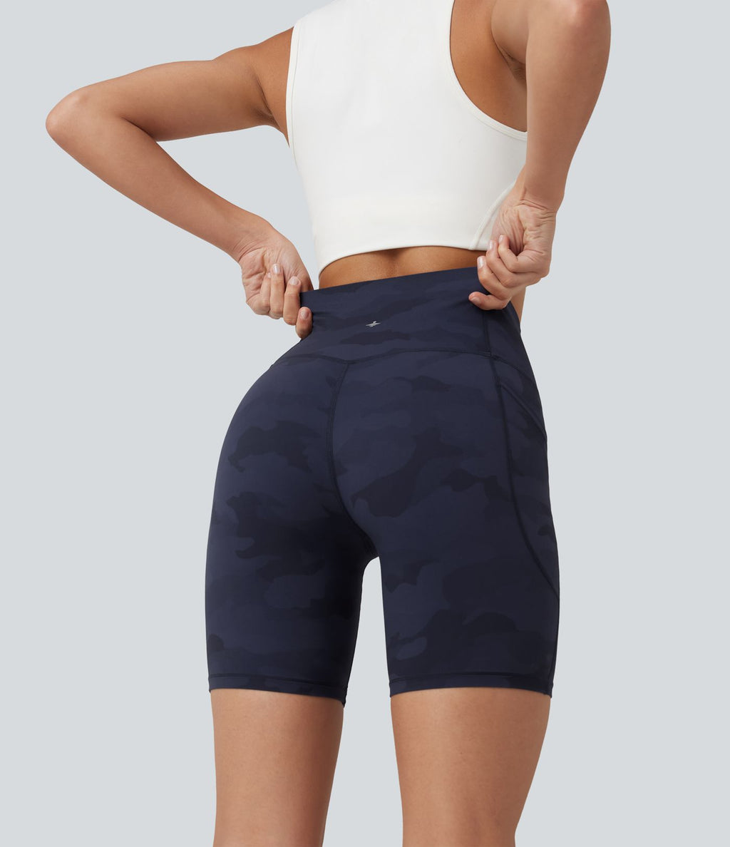 Short cycliste d'entraînement gainant taille haute UltraSculpt™ à imprimé camouflage 17,5 cm avec poches