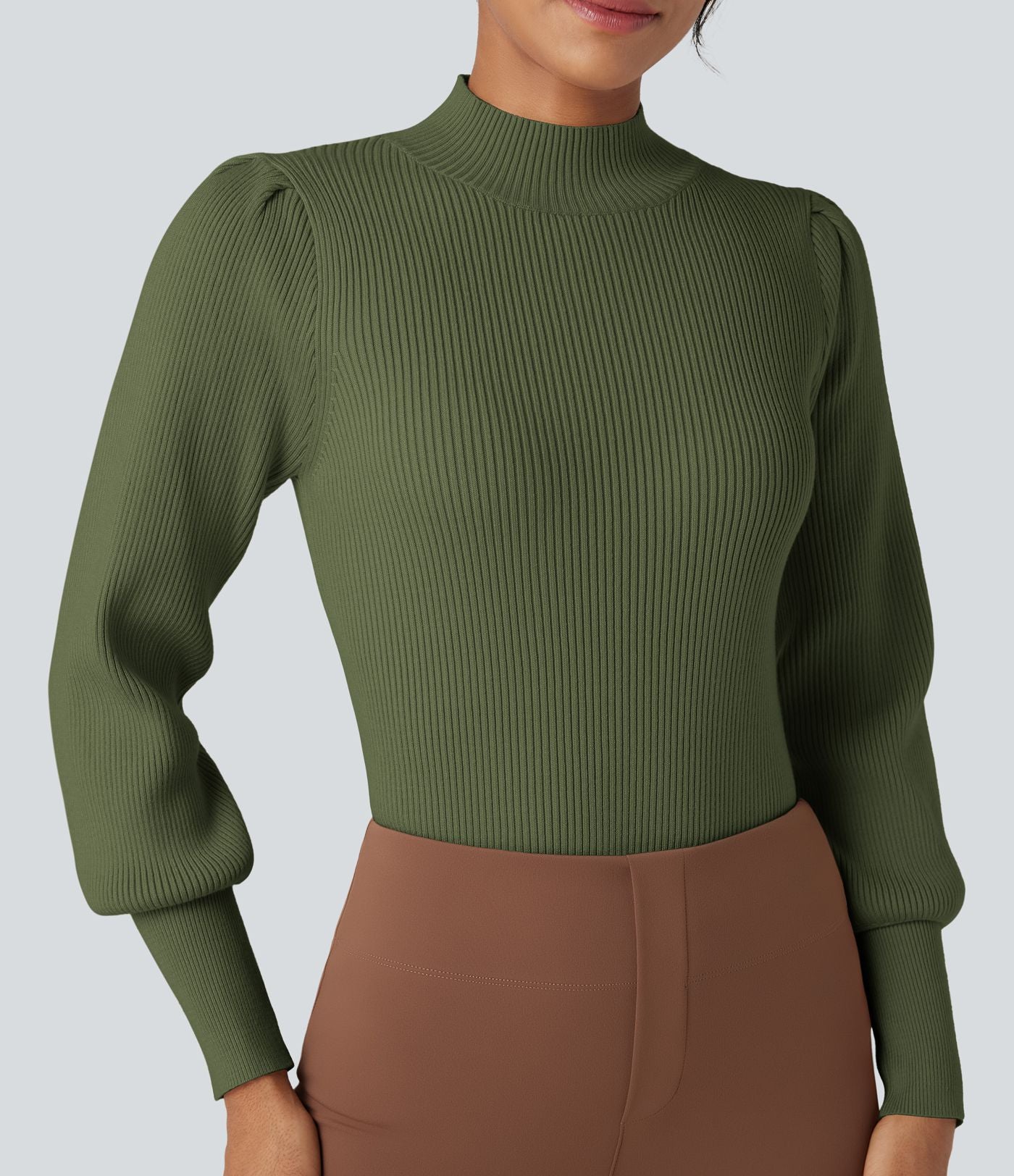 Pull col montant manches bouffantes longues