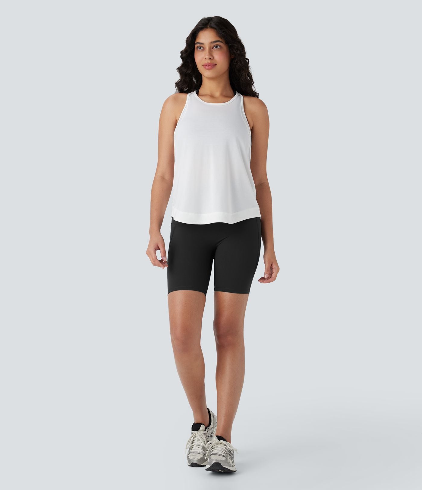 Short cycliste 17,5 cm d'entraînement gainant galbant taille haute avec poches Halara UltraSculpt™