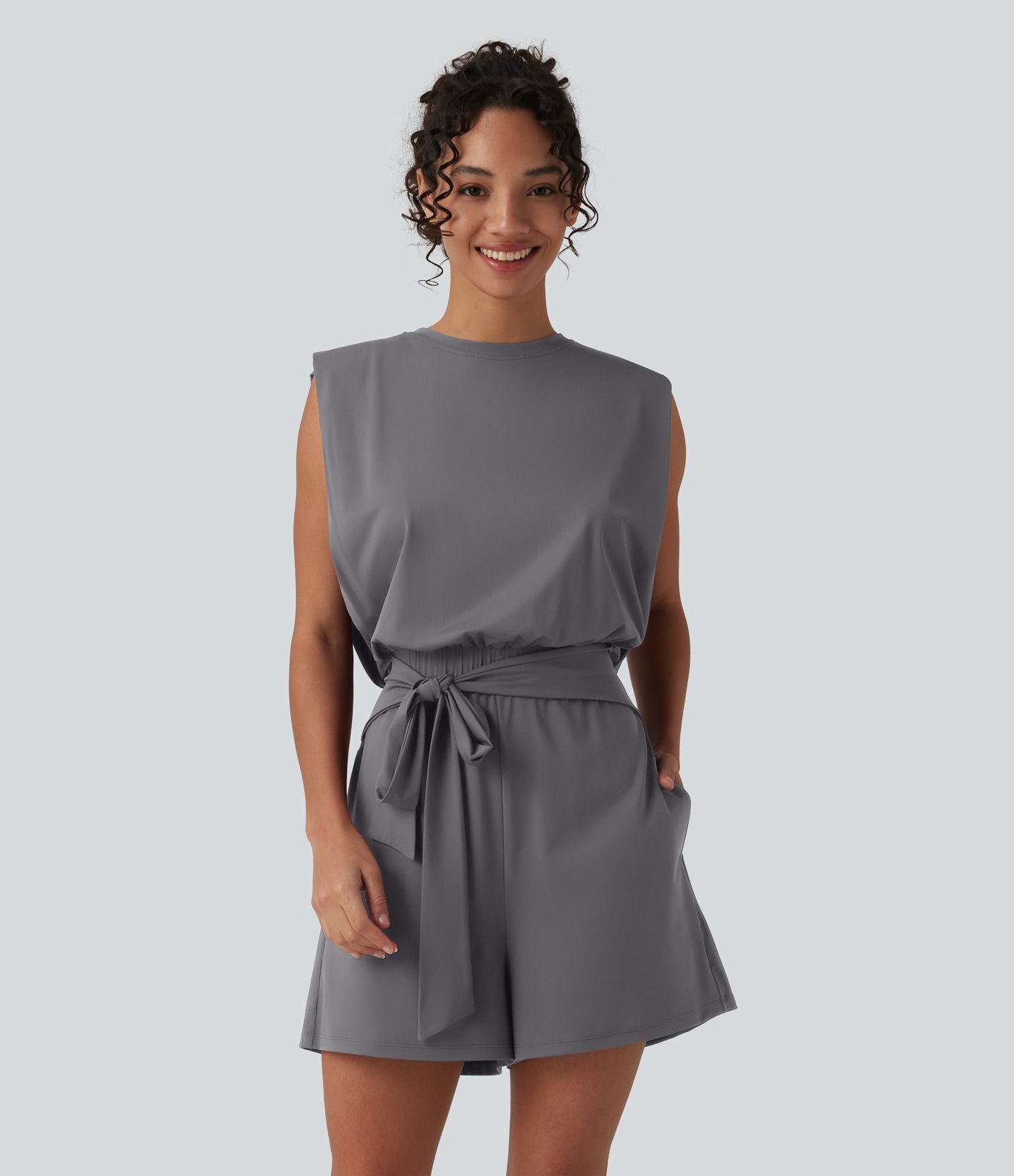 Combishort décontracté col rond sans manches effet frais InstantCool avec nœud frontal et poches, accès facile Easy Peasy, protection solaire UPF50+