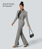 Pantalon tailleur légèrement évasé taille haute avec poches arrière Halara Flex™