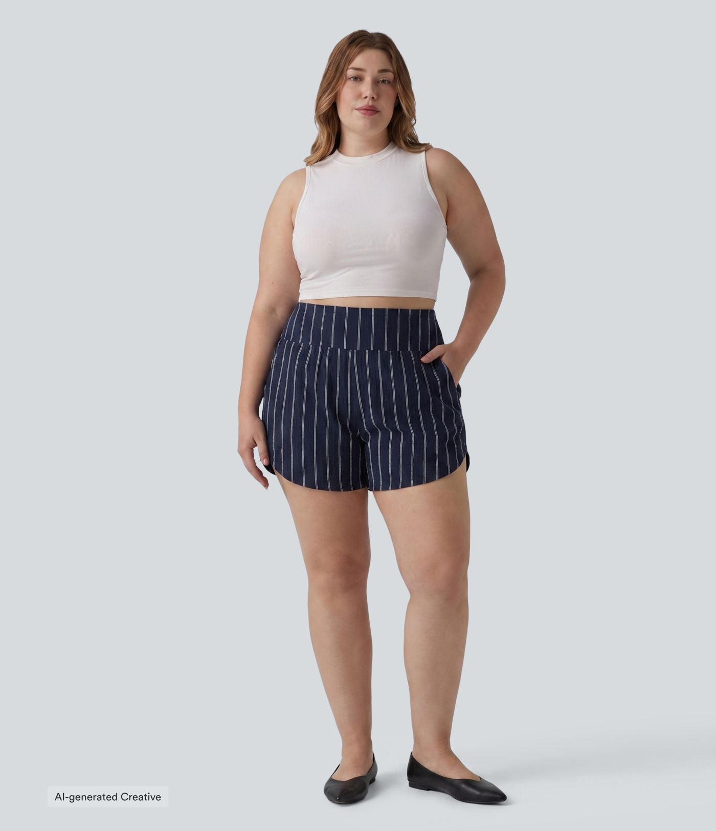 Short rayé grande taille taille haute avec ourlet arrondi et poches