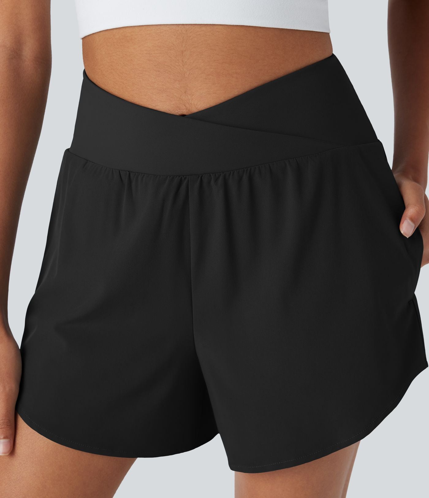 Short yoga 2-en-1 Breezeful™ taille haute croisé séchage rapide avec poches multiples