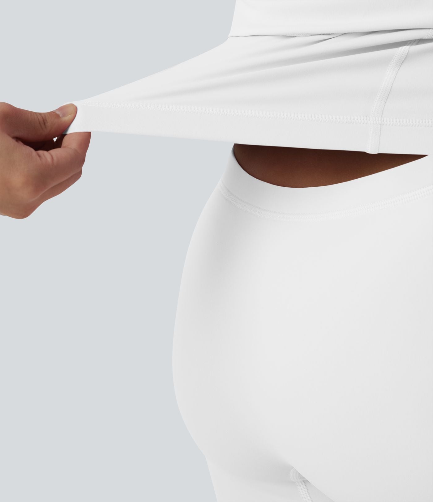 Robe de sport mini de yoga SoftlyZero™ Airy 2-en-1 effet frais InstantCool col rond à manches courtes, demi-zip et poches, accès facile Easy Peasy
