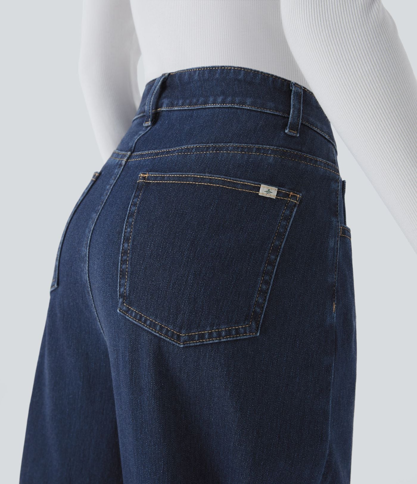 Jean ample délavé taille haute en maille extensible avec poches multiples
