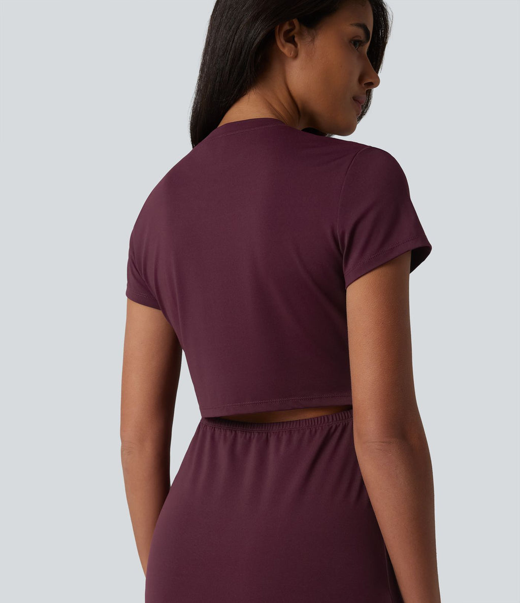 Robe casual mi-longue col rond à manches courtes avec découpe