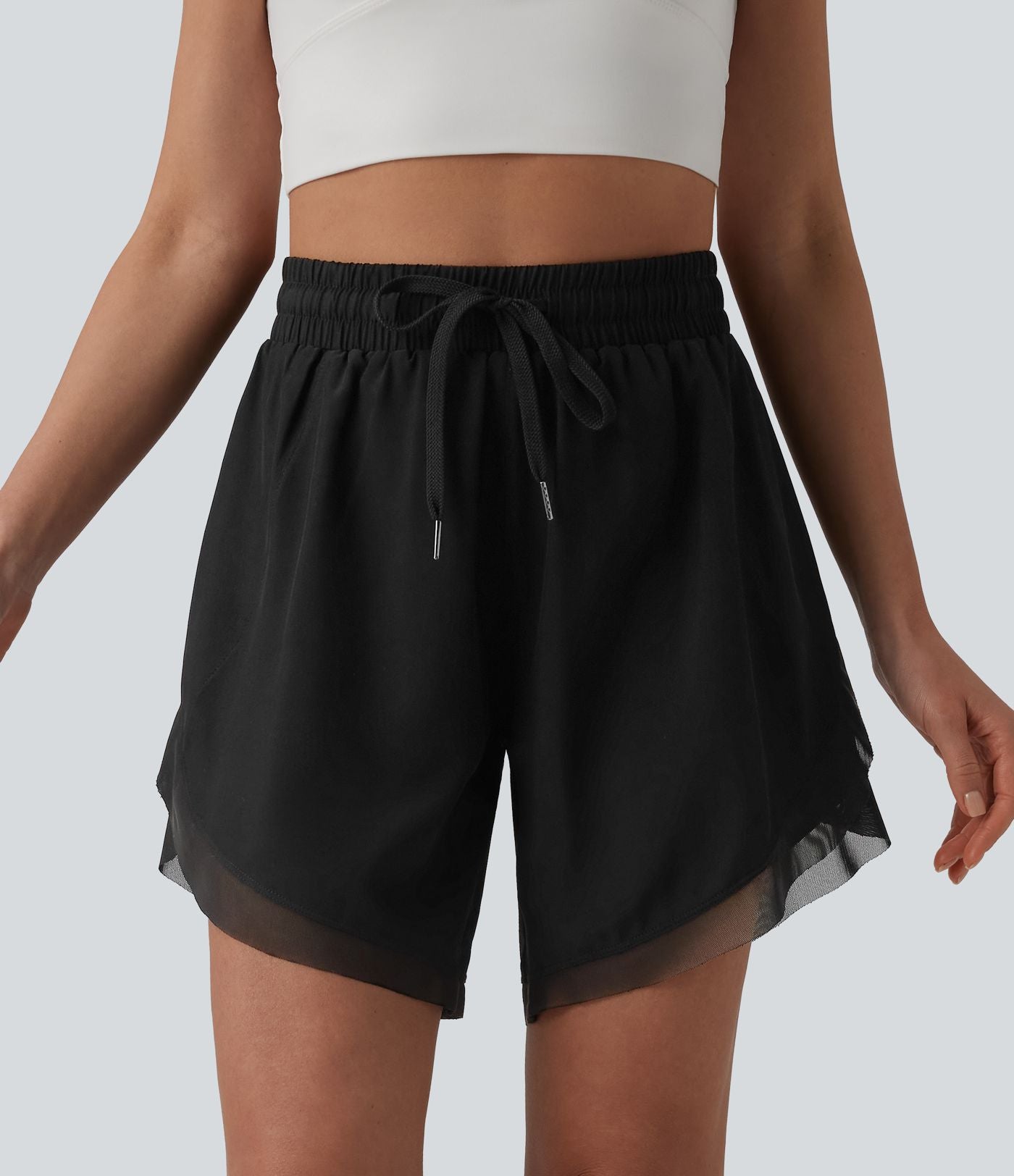 Short de yoga 2-en-1 fluide maille contrastante taille mi-haute 17,5 cm avec cordon de serrage