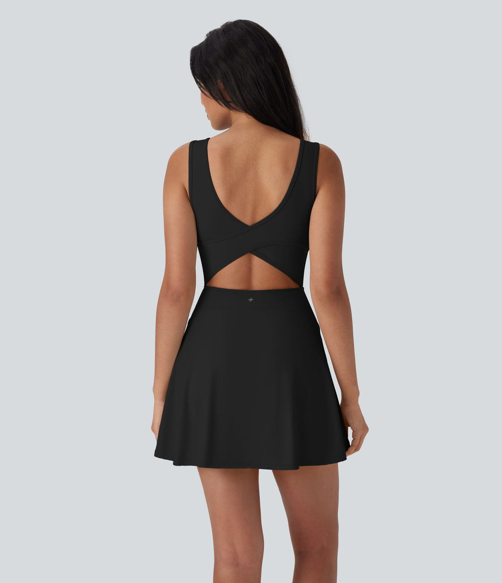 Robe SoftlyZero™ Airy de danse mini 2-en-1 dos nu, col U, bretelles croisées, poches latérales et effet frais InstantCool, accès facile Easy Peasy