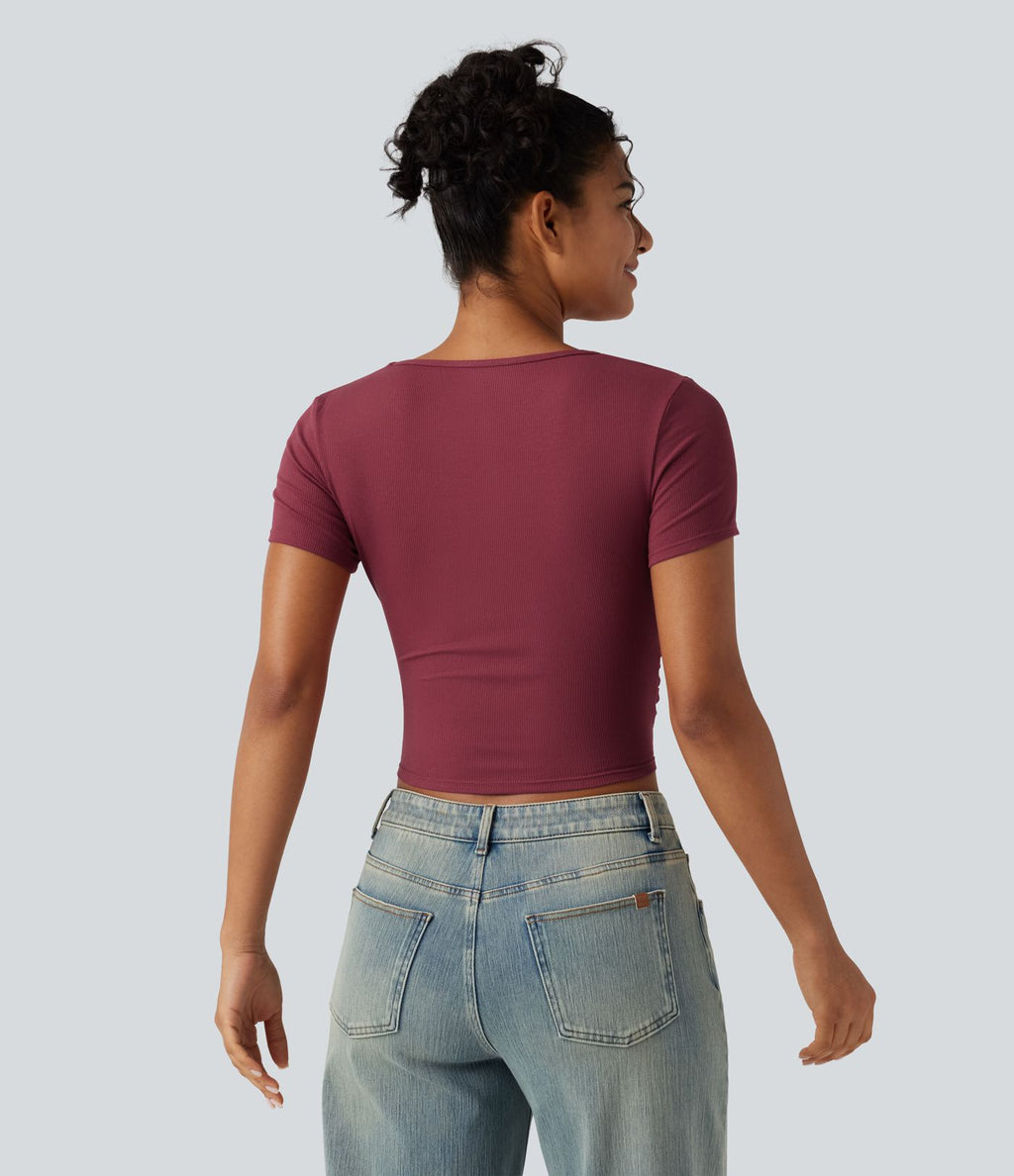 T-shirt côtelé encolure arrondie avec découpe et manches courtes