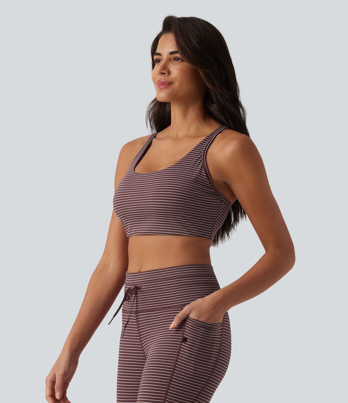 Brassière de sport yoga soutien léger col U découpes à rayures bonnets E-G