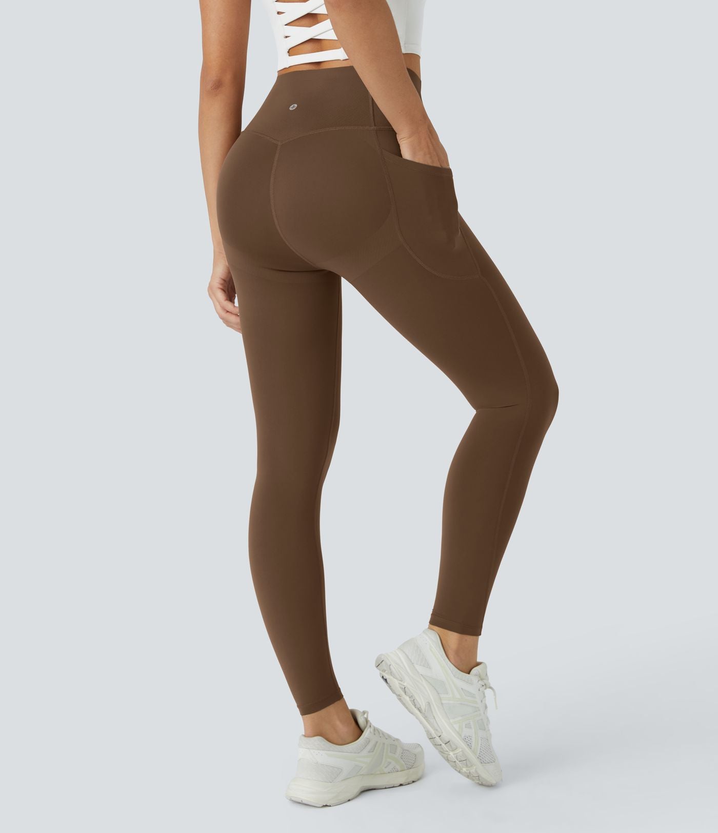 Legging d'entraînement gainant galbant taille haute avec poches Halara UltraSculpt™