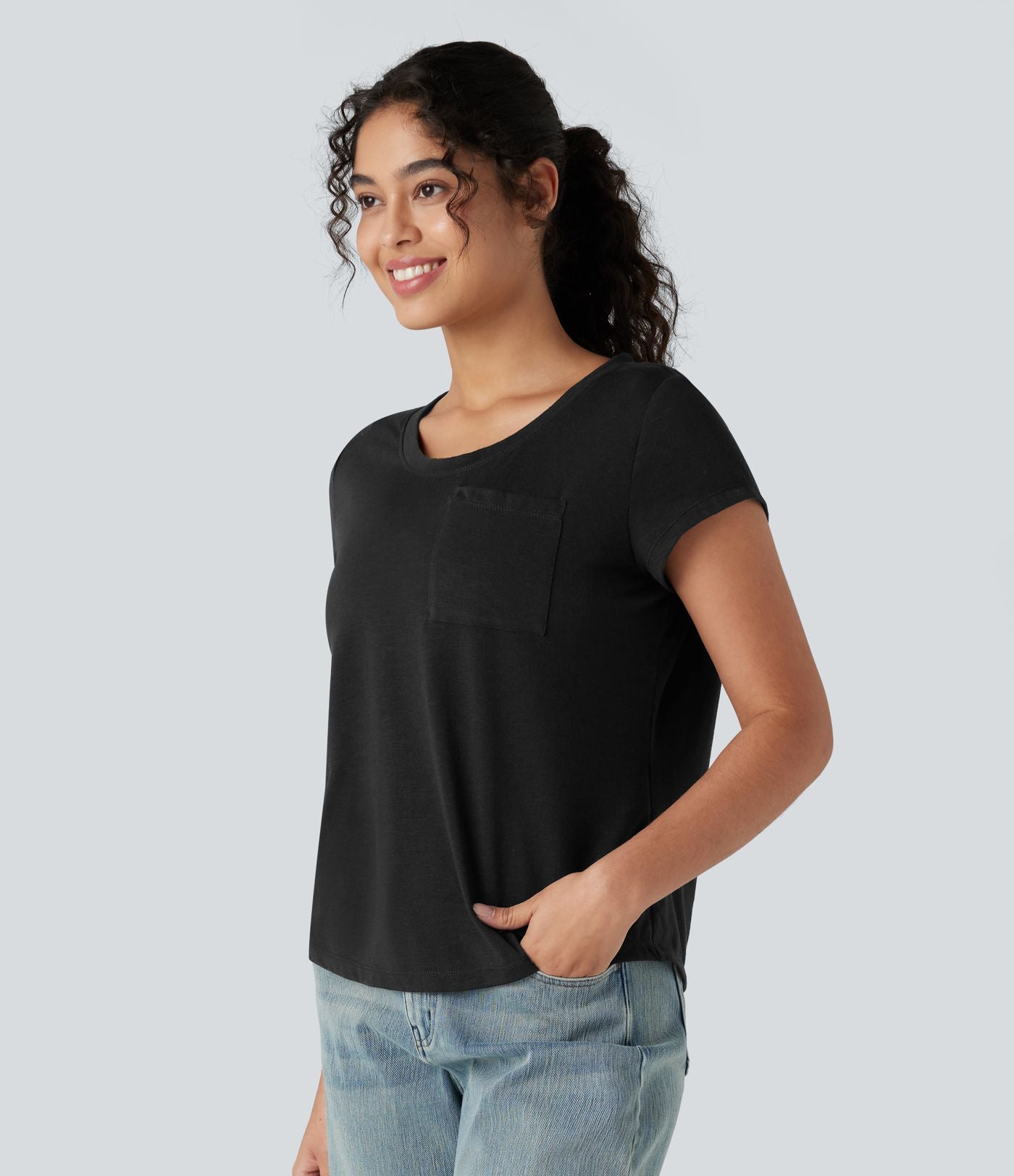 Top col rond manches courtes avec poche