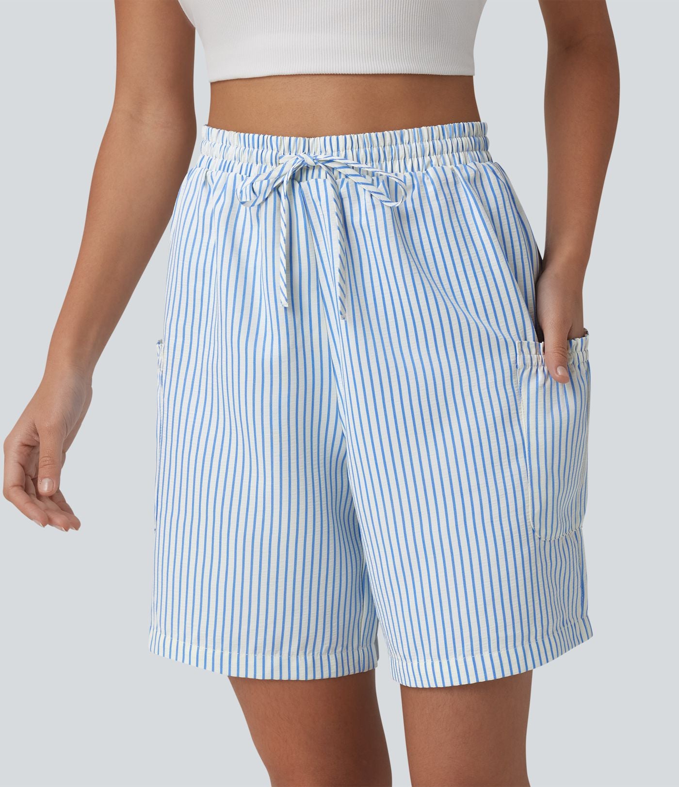 Short resort ample à rayures taille haute avec cordon de serrage et poches