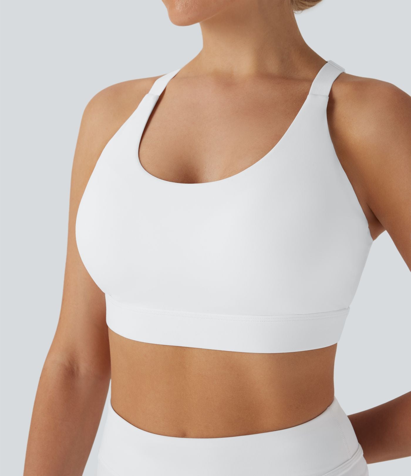 Brassière d'entraînement SpeedWave™ maintien moyen coques moulées perforée crochet ajustable séchage rapide E-G