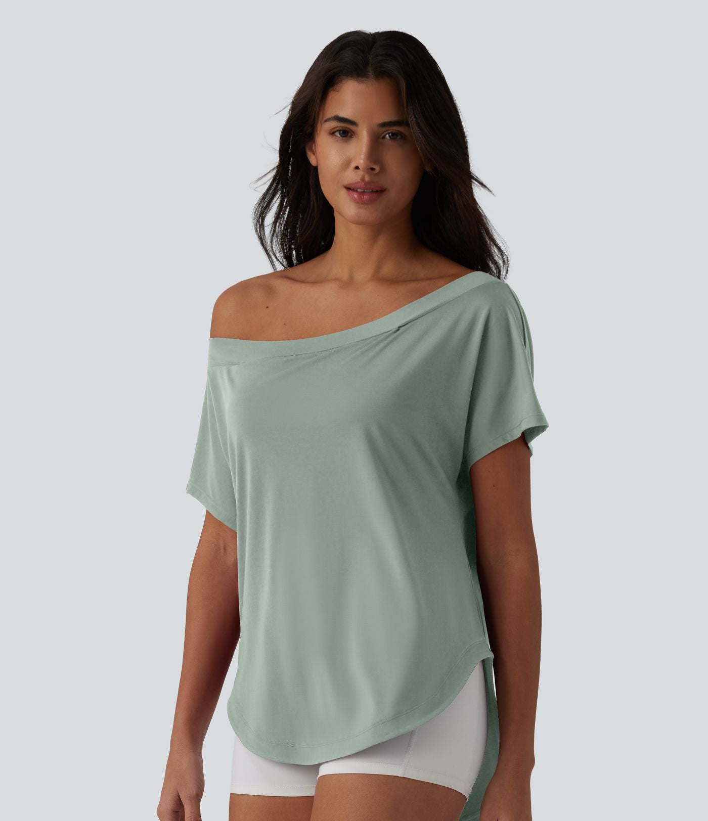 Top de sport yoga asymétrique à épaule dénudée manches courtes ourlet arrondi et coupe asymétrique à séchage rapide – Soutien-gorge intégré