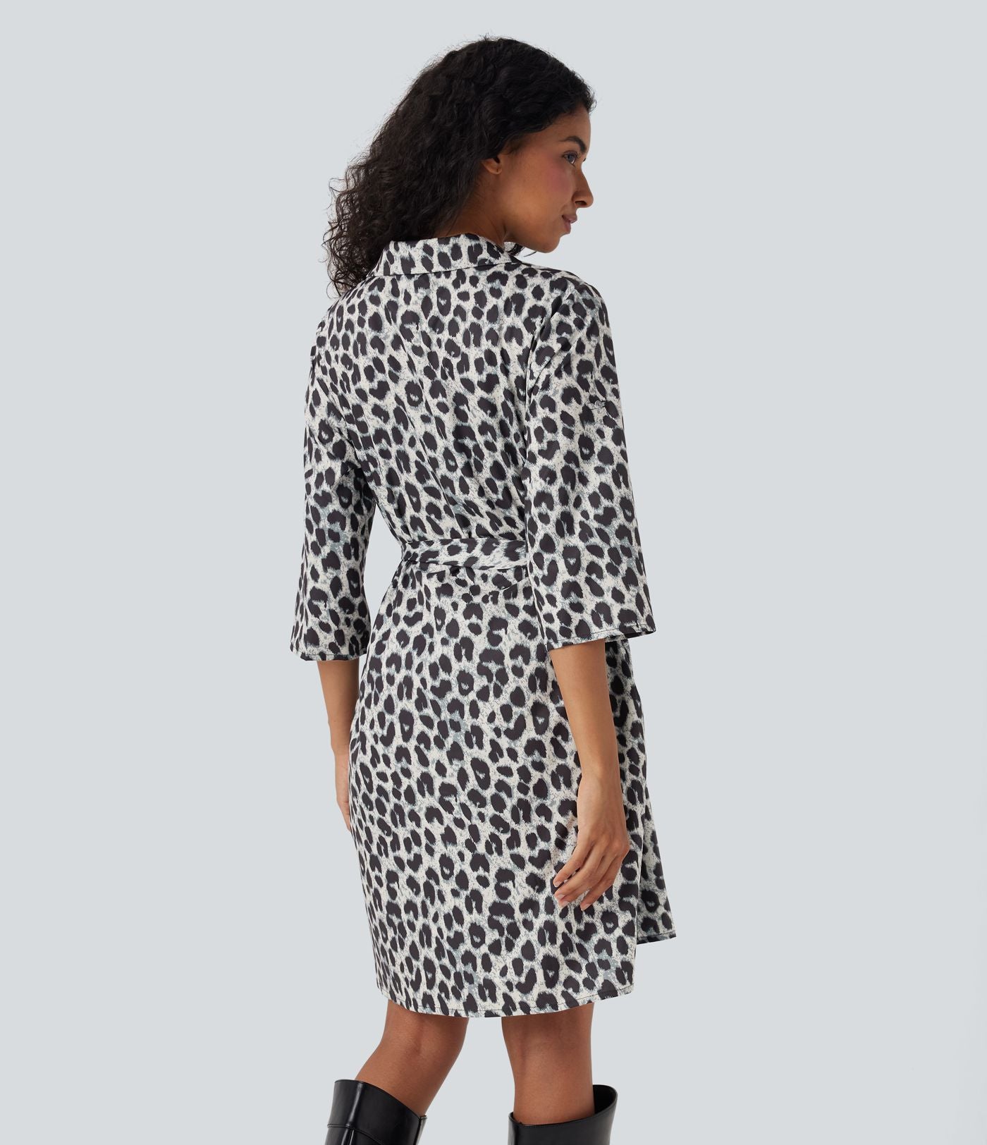 Robe-chemise décontractée imprimé léopard manches retroussables ceinturée avec poches