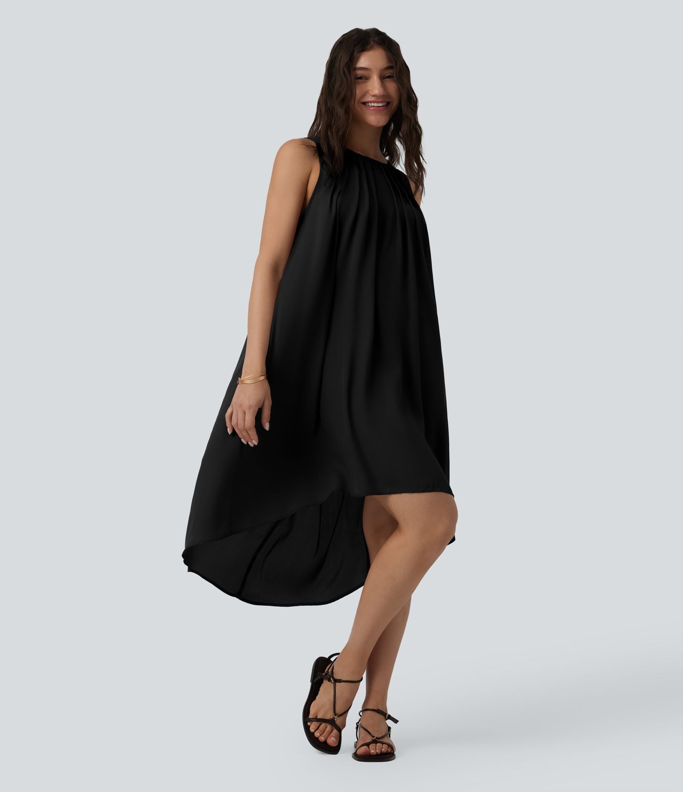 Robe fluide décontractée col rond sans manches plissée asymétrique