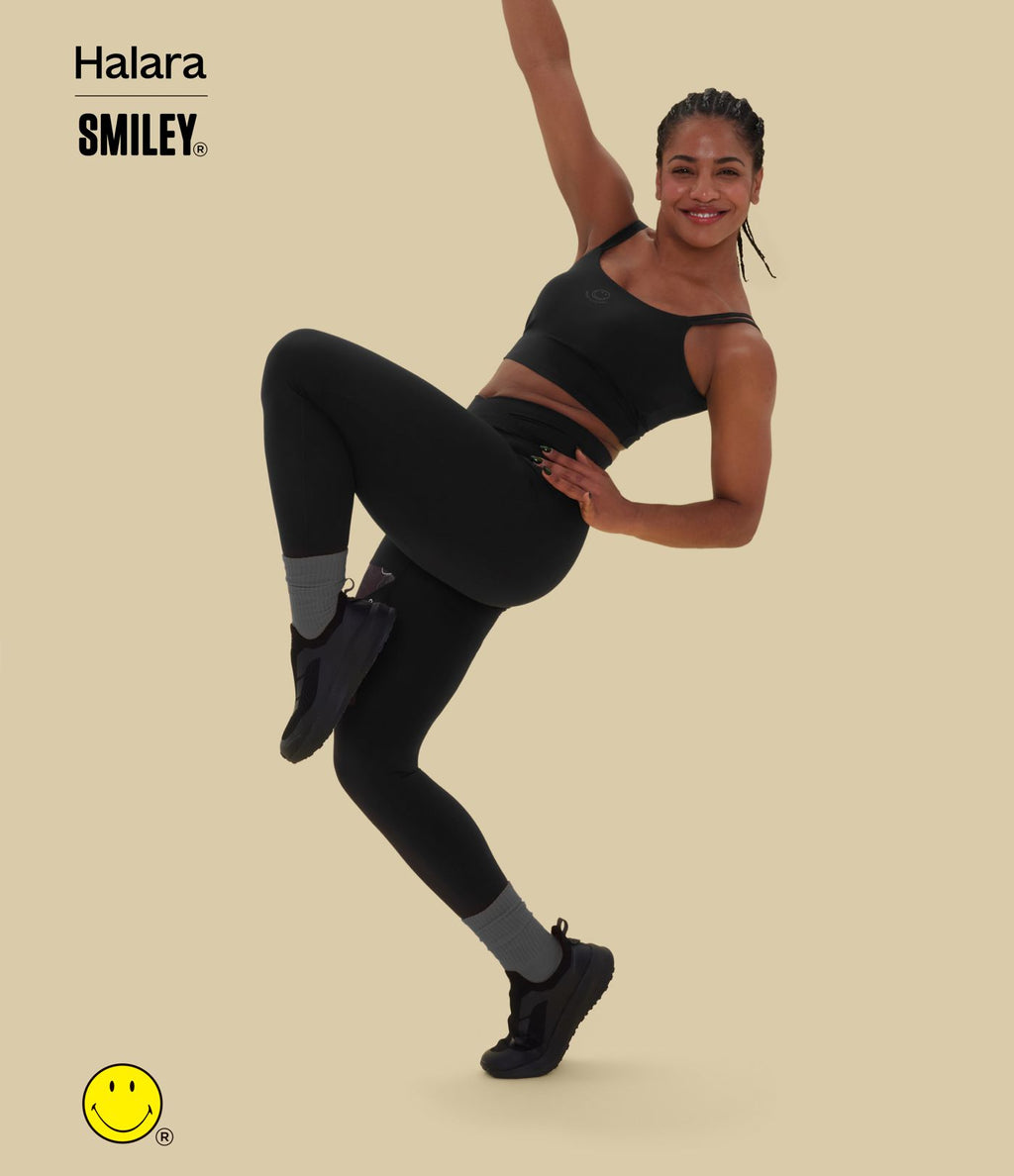 Legging de yoga Halara X Smiley® Halara UltraSculpt™ taille haute croisé avec empiècements en mesh contrastant et boucle décorative