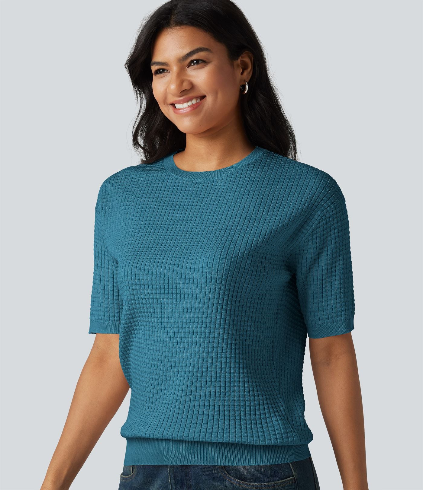 Pull col rond manches courtes en tissu gaufré