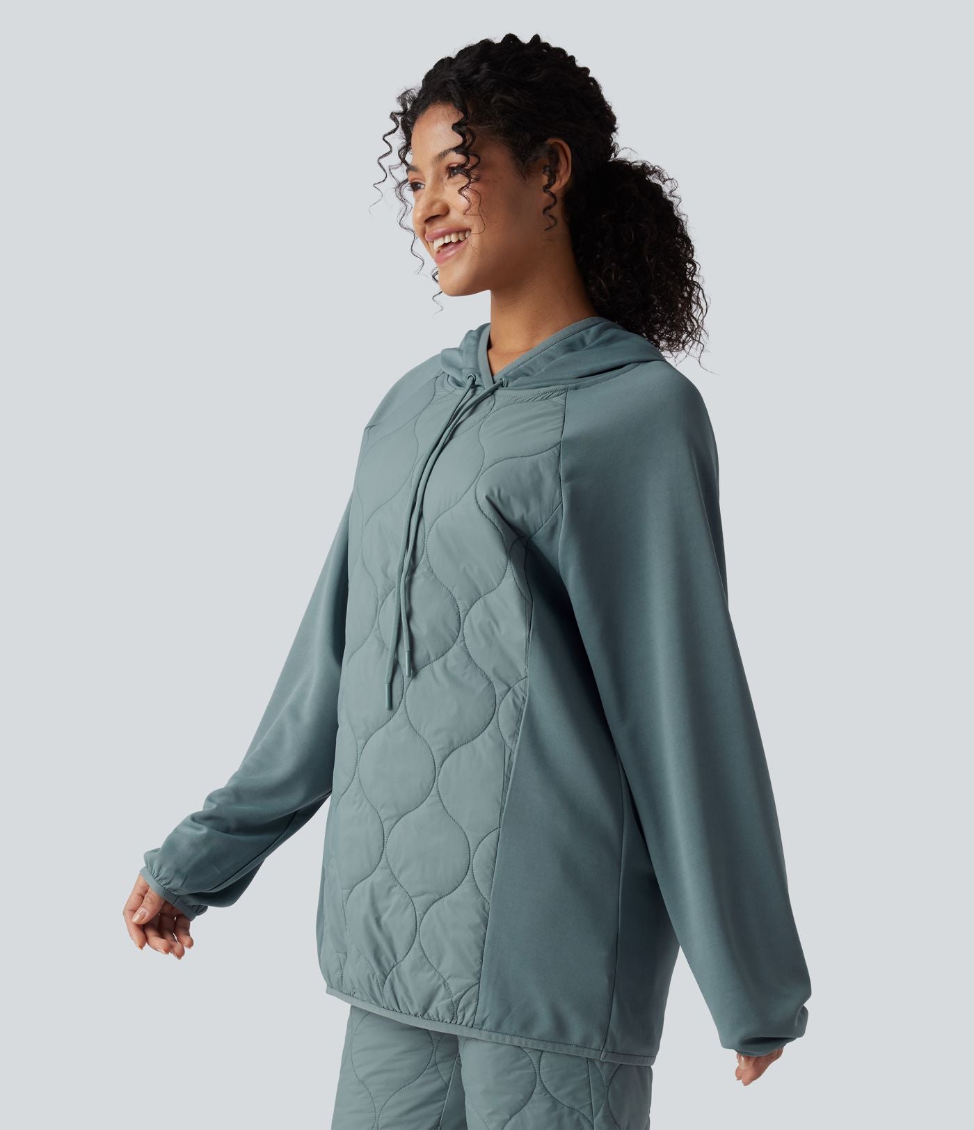 Sweat-shirt de sport matelassé camping à capuche, cordon de serrage et manches longues