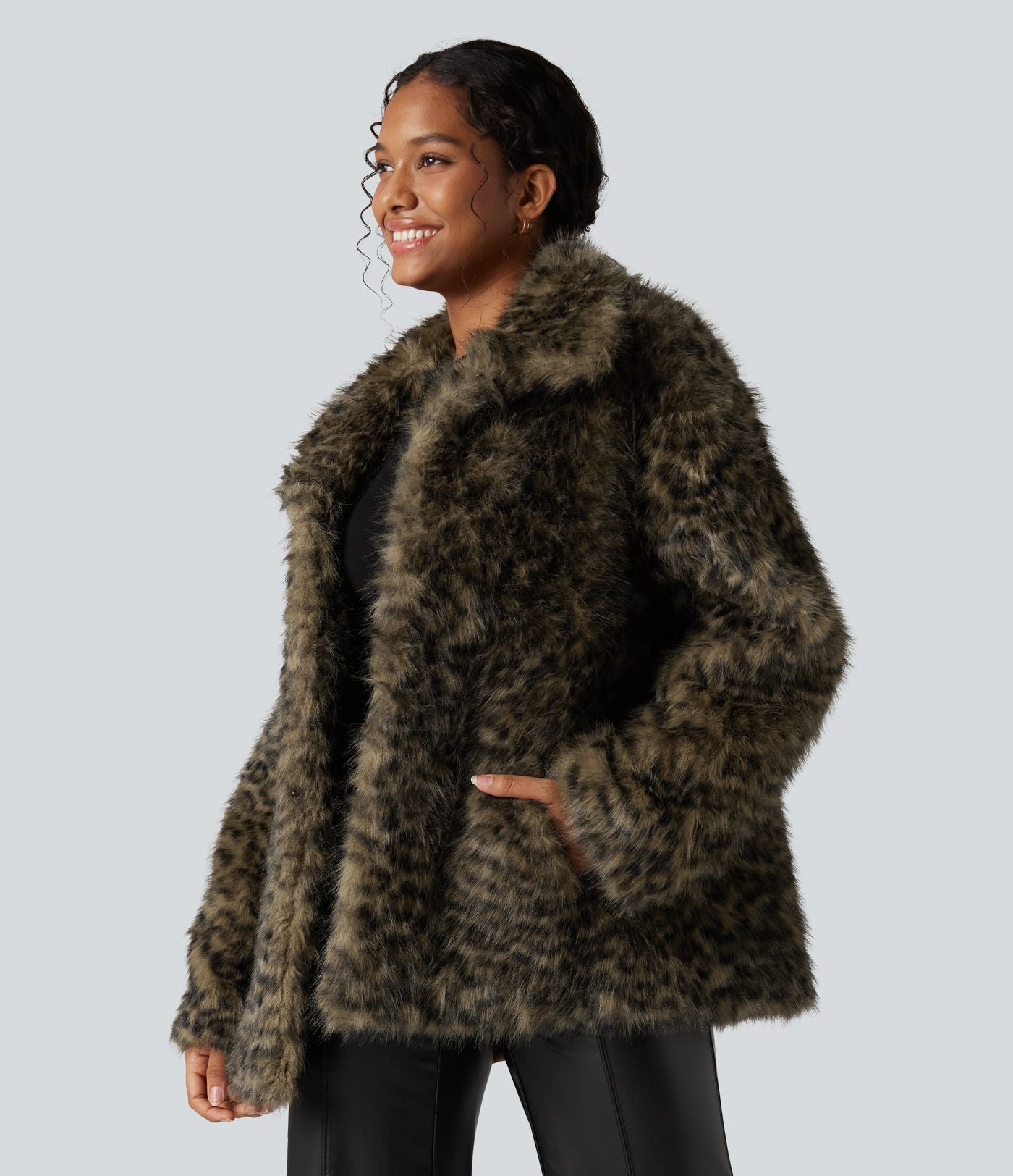 Manteau fausse fourrure col chemise manches longues avec poches