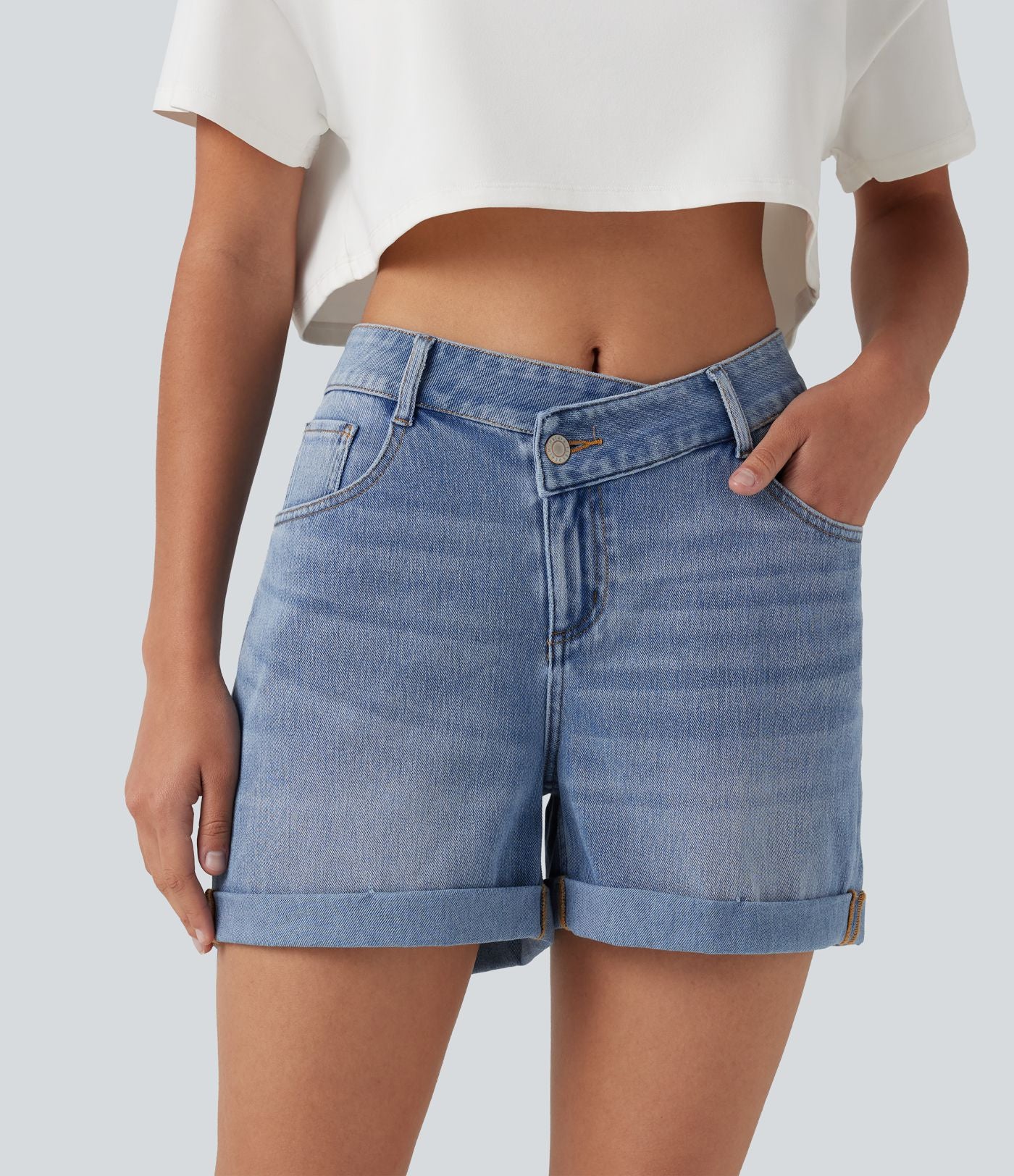 Short denim décontracté Halara Flex™ asymétrique délavé taille haute ourlet roulotté avec poches