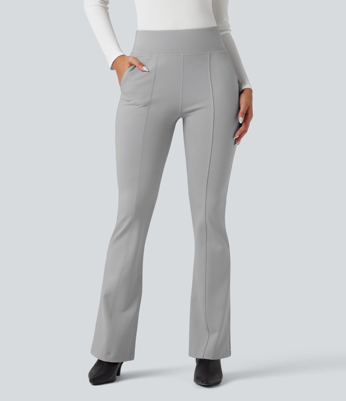 Pantalon tailleur évasé taille haute avec poches