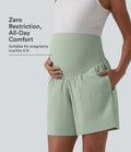Short de yoga maternité 2-en-1 SoftlyZero™ Airy taille très haute effet frais InstantCool 17,5 cm avec poches